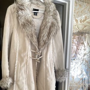 SoSo Cozy! Fur/Suede Faux shearling sz XL